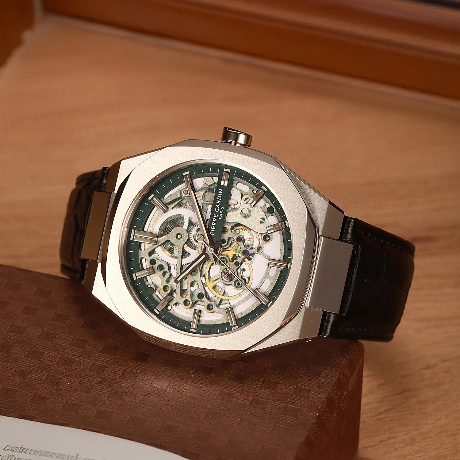 Maison 8 Automatique Men’s 42mm Stainless Steel Watch - Green Dial with Black Leather Strap - Image 5