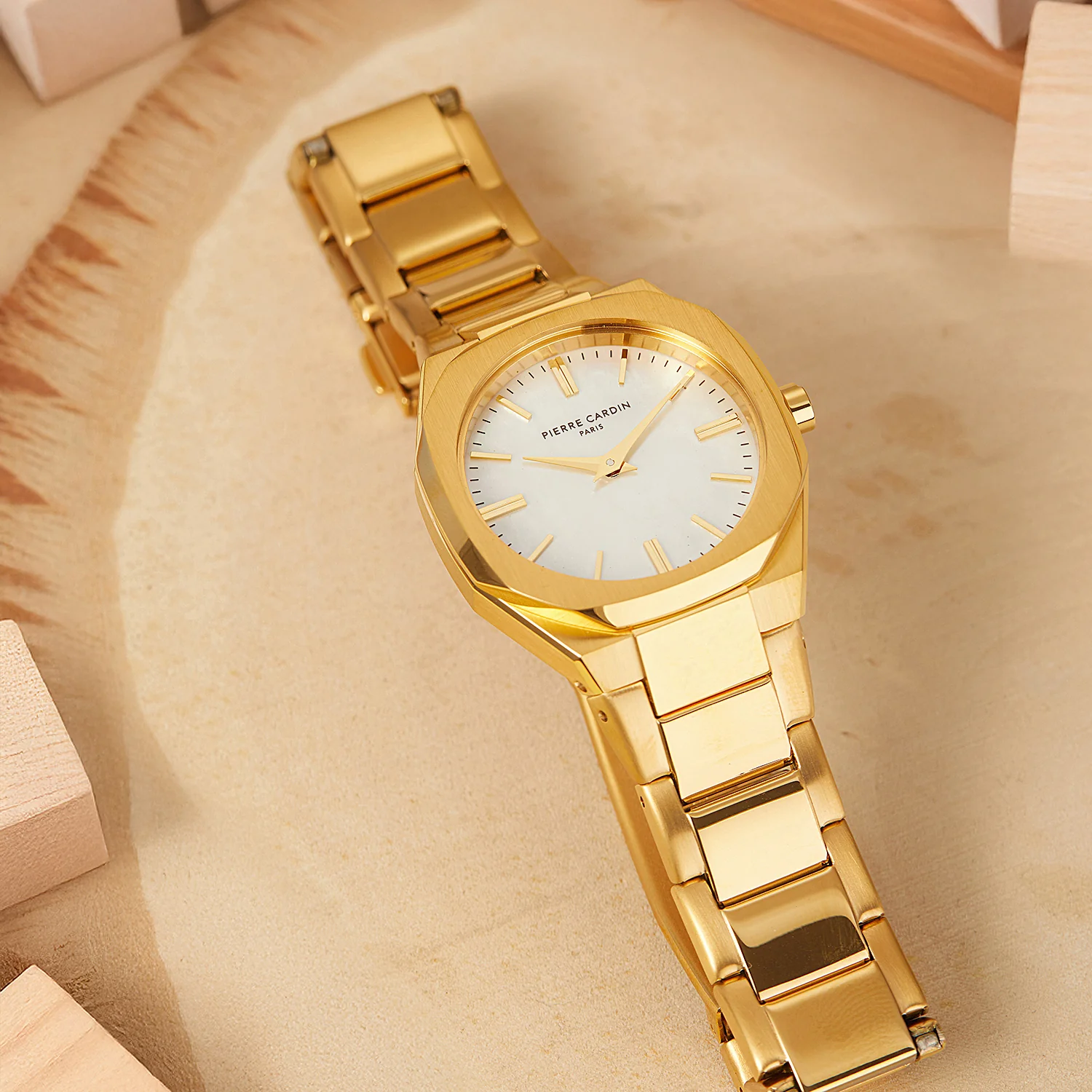 Maison 8 Chrysanthème Ladies’ Watch - Gold Case, White Mother of Pearl Dial Look with Gold Metal Strap - Image 6