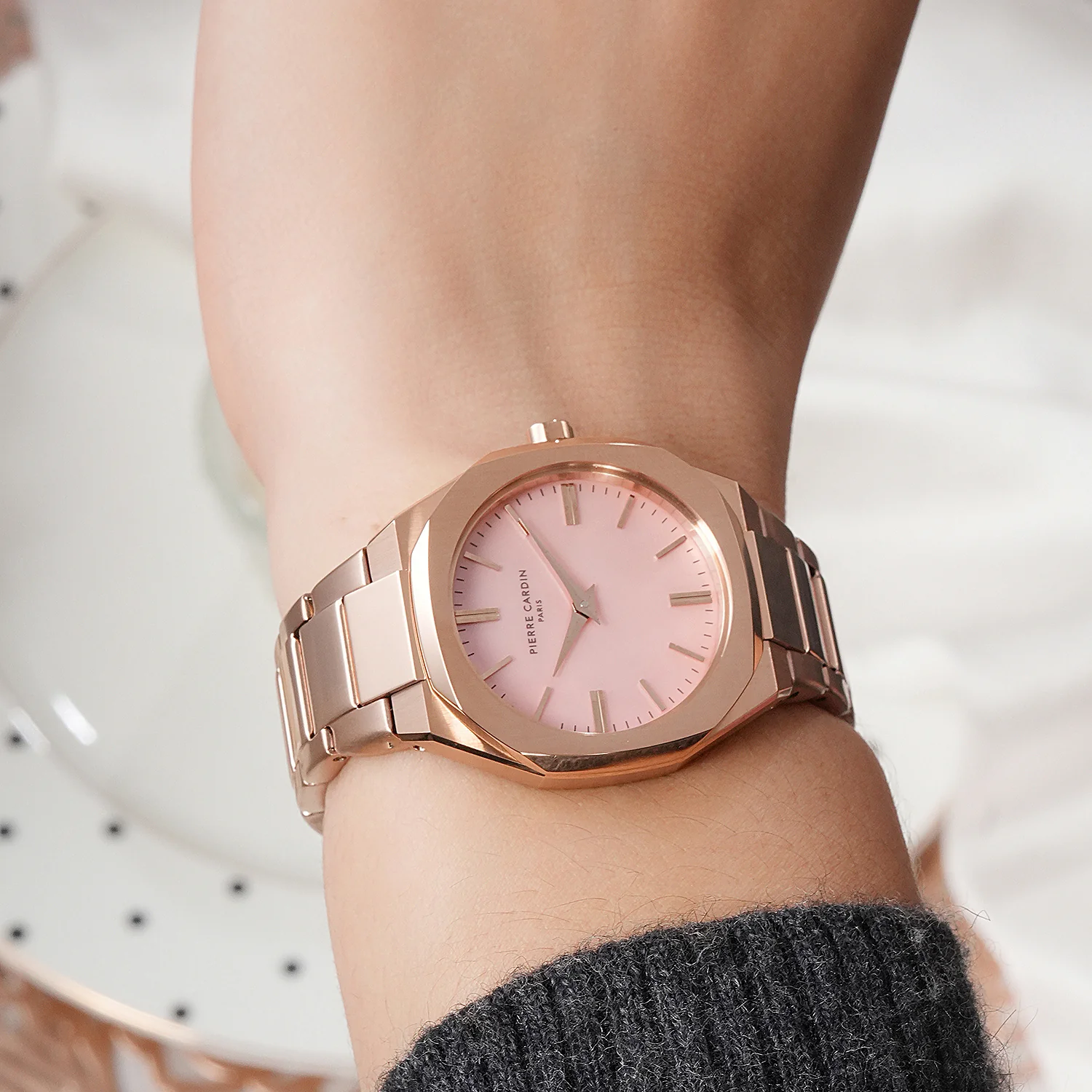 Maison 8 Chrysanthème Ladies’ Watch - Rose Gold Case, Pink Mother of Pearl Dial Look with Rose Gold Metal Strap - Image 8
