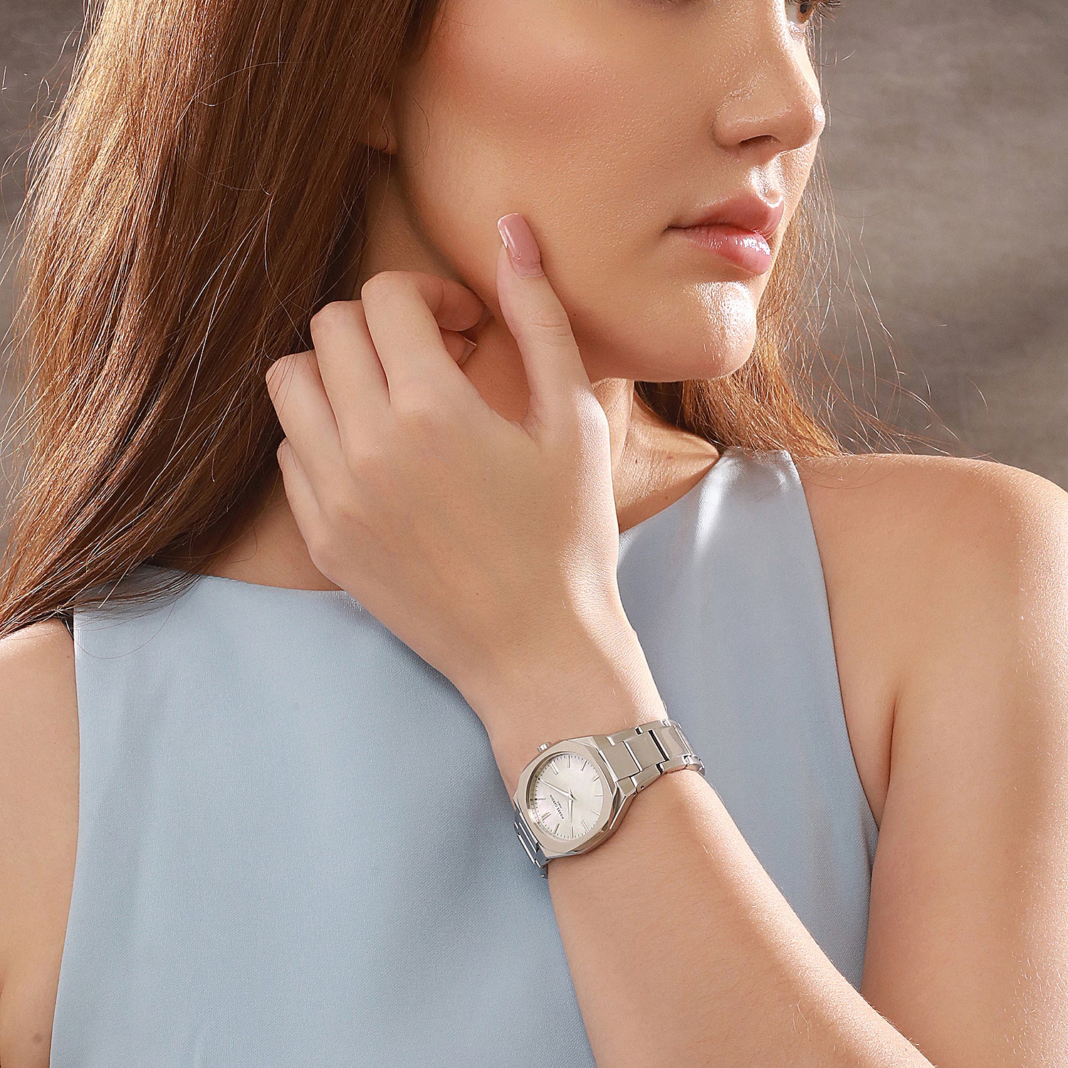 Maison 8 Chrysanthème Ladies’ Watch - Silver Case, White Mother of Pearl Dial Look with Stainless Steel Band - Image 9