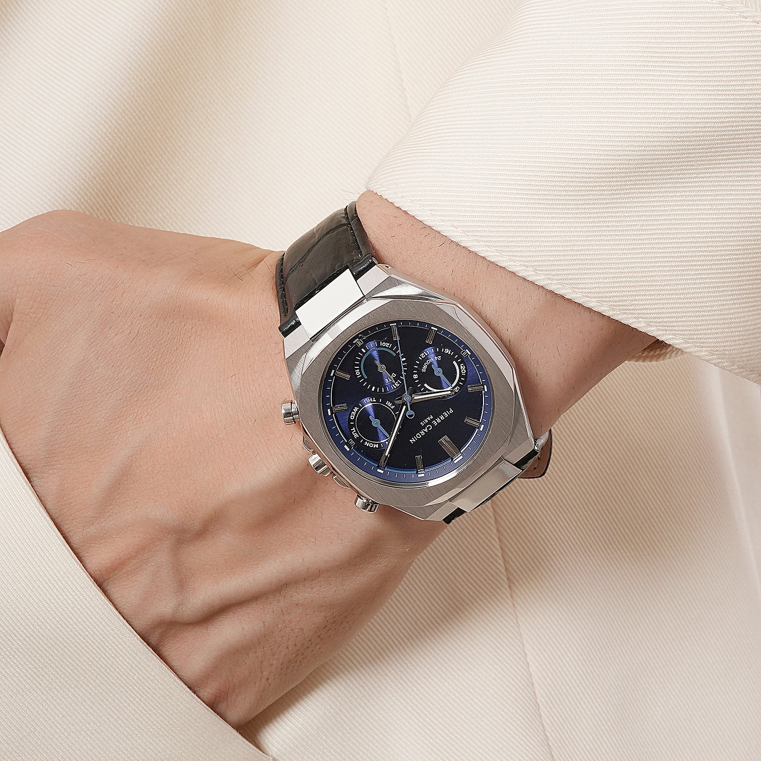 Maison 8 Vogue Men’s 42mm Stainless Steel Watch - Blue Dial with Black Leather Strap - Image 7