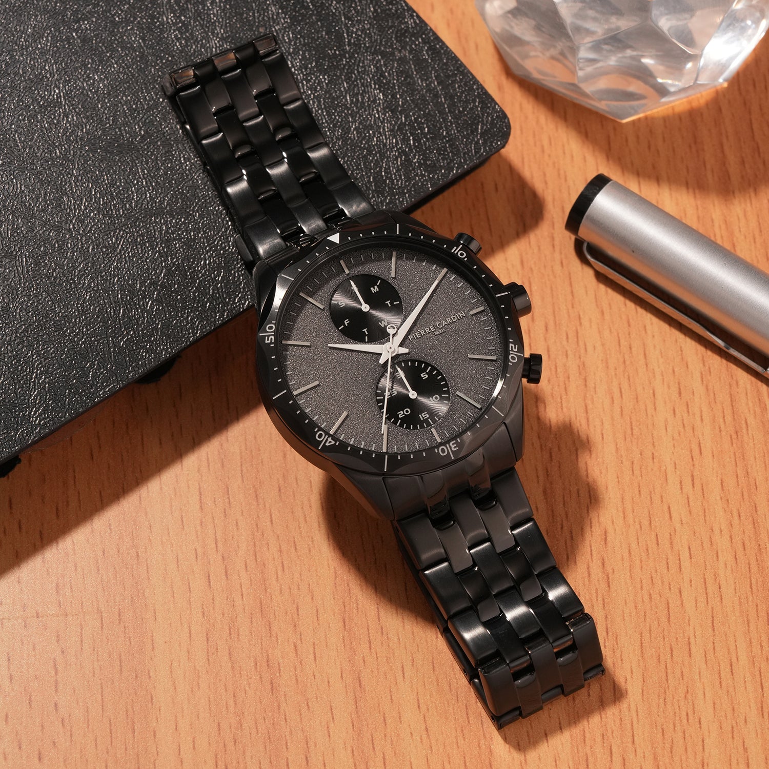 Heritage RacerTime Mens 43mm - IP Black with Stainless Steel Black Strap - Image 6