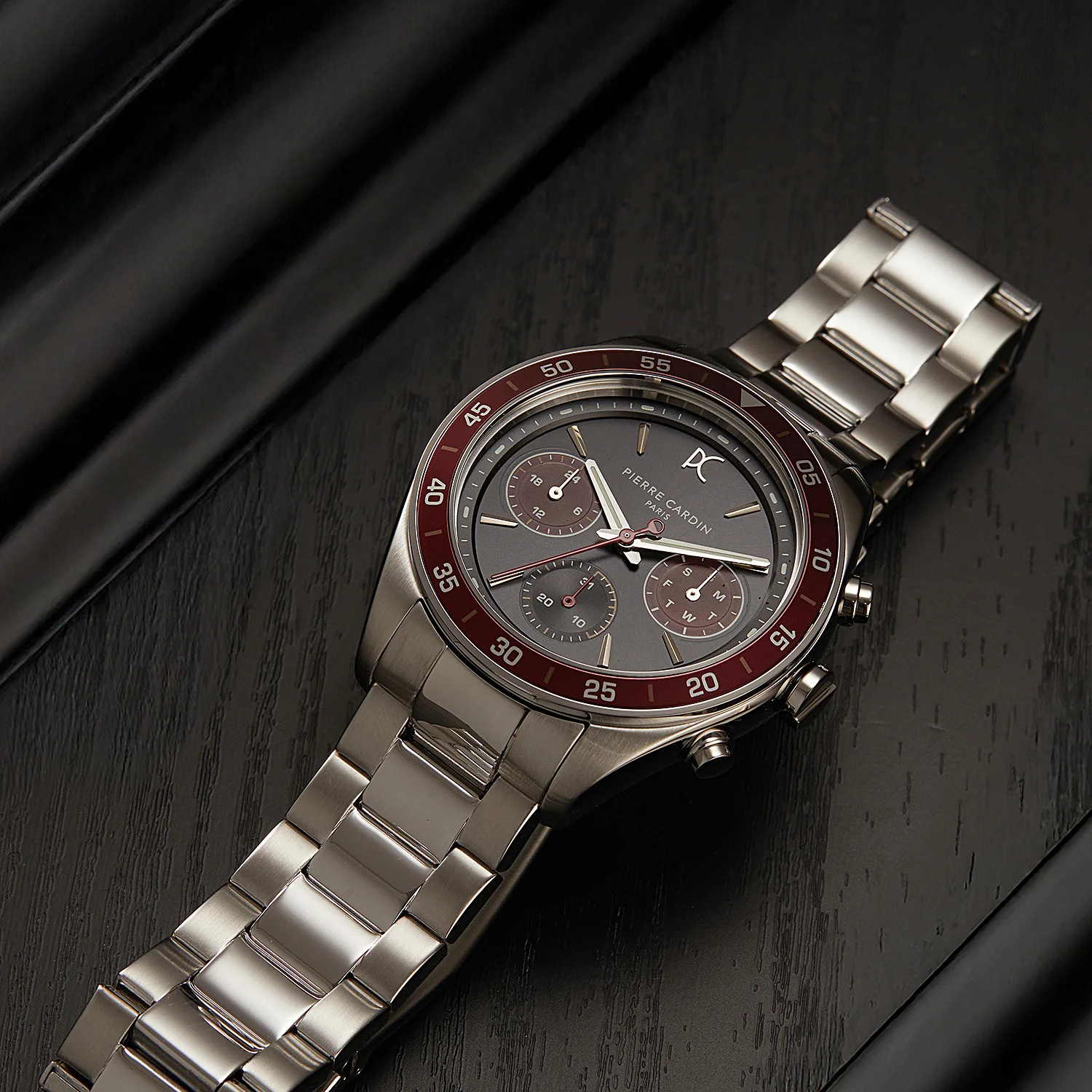 Nation Cristal Men’s 42mm Multifunction Watch - Silver Case, Black Dial with Wine Panda Eyes, Wine Bezel, and Silver Metal Strap - Image 5