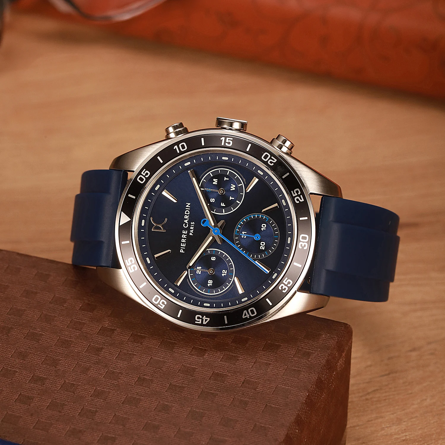 Nation Cristal Men’s 42mm Multifunction Watch - Silver Case, Blue Dial, Black Bezel with Blue Silicone Strap - Image 5