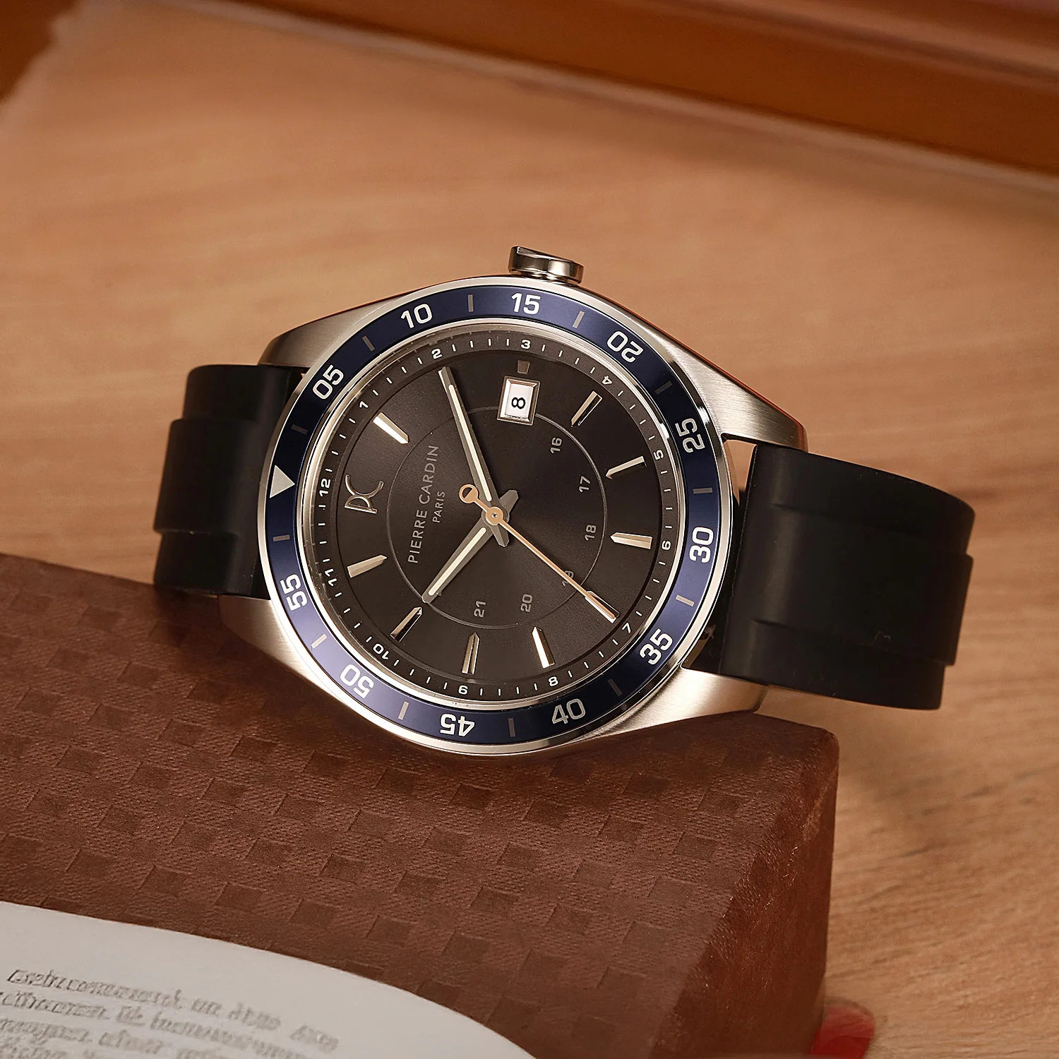 Nation Verre Men’s 42mm Sport Watch - Black Dial, Blue Bezel with Black Silicone Strap - Image 5