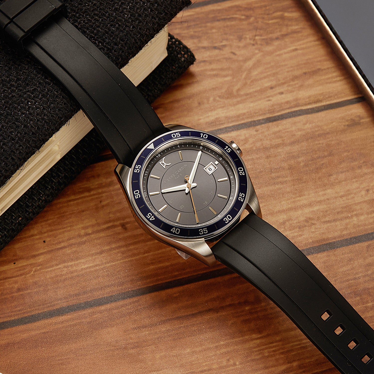 Nation Verre Men’s 42mm Sport Watch - Black Dial, Blue Bezel with Black Silicone Strap - Image 6