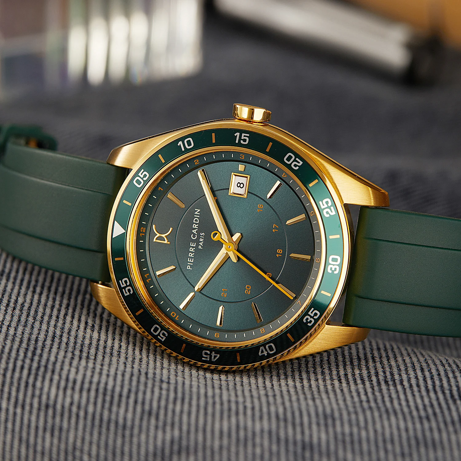 Nation Verre Men’s 42mm Sport Watch - Gold Case, Green Dial, Green Bezel with Green Silicone Strap - Image 6