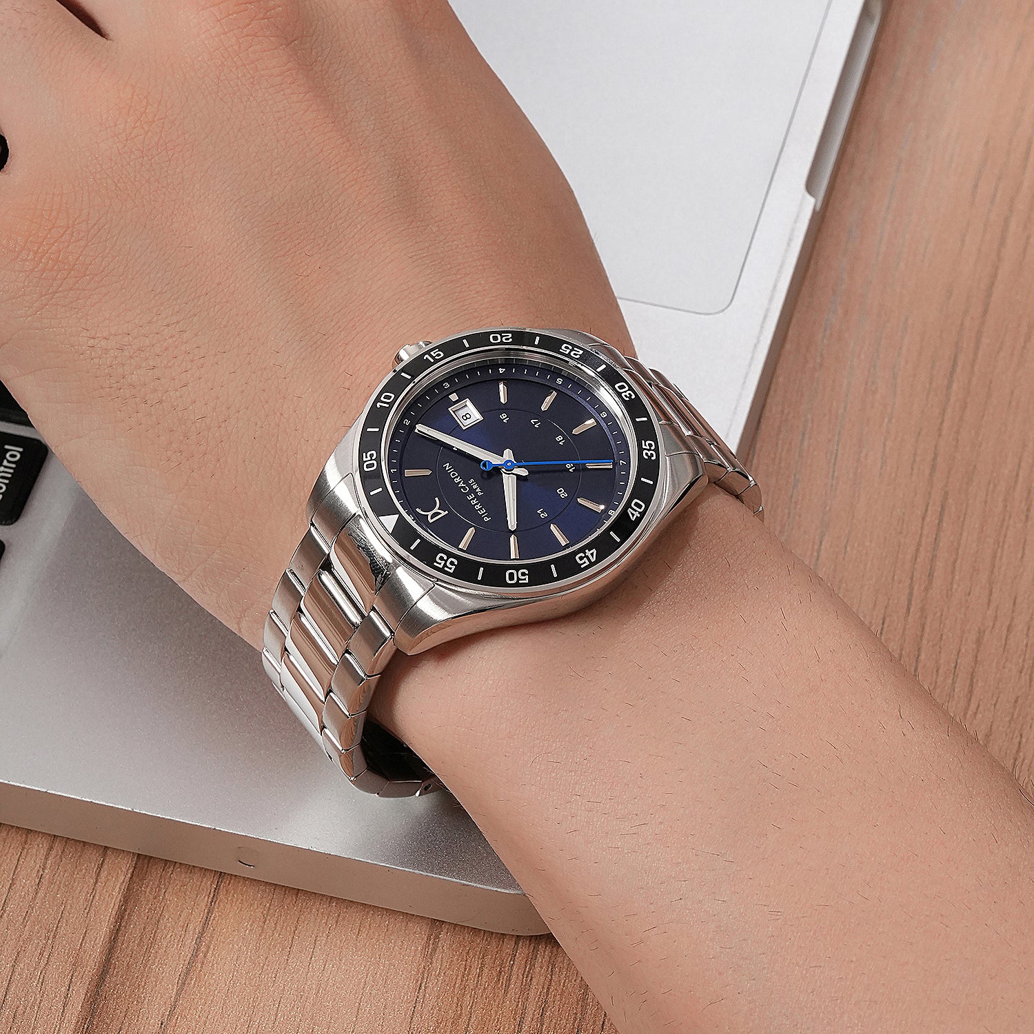 Nation Verre Men’s 42mm Sport Watch - Silver Case, Blue Bezel, Blue Dial with Silver Metal Strap - Image 8