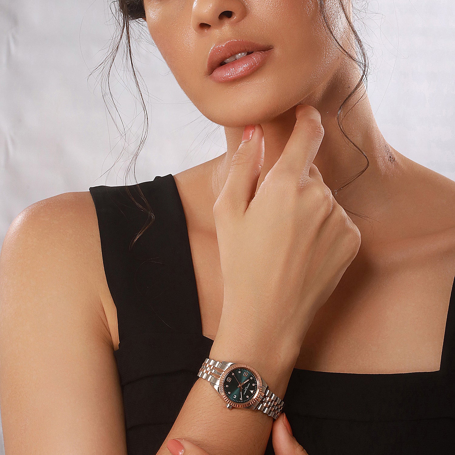 Opéra Timbre Women’s Watch - Two-Tone Rose Gold & Silver Case, Dark Green Dial with Crystal Indexes and Two-Tone Jubilee Strap - Image 9