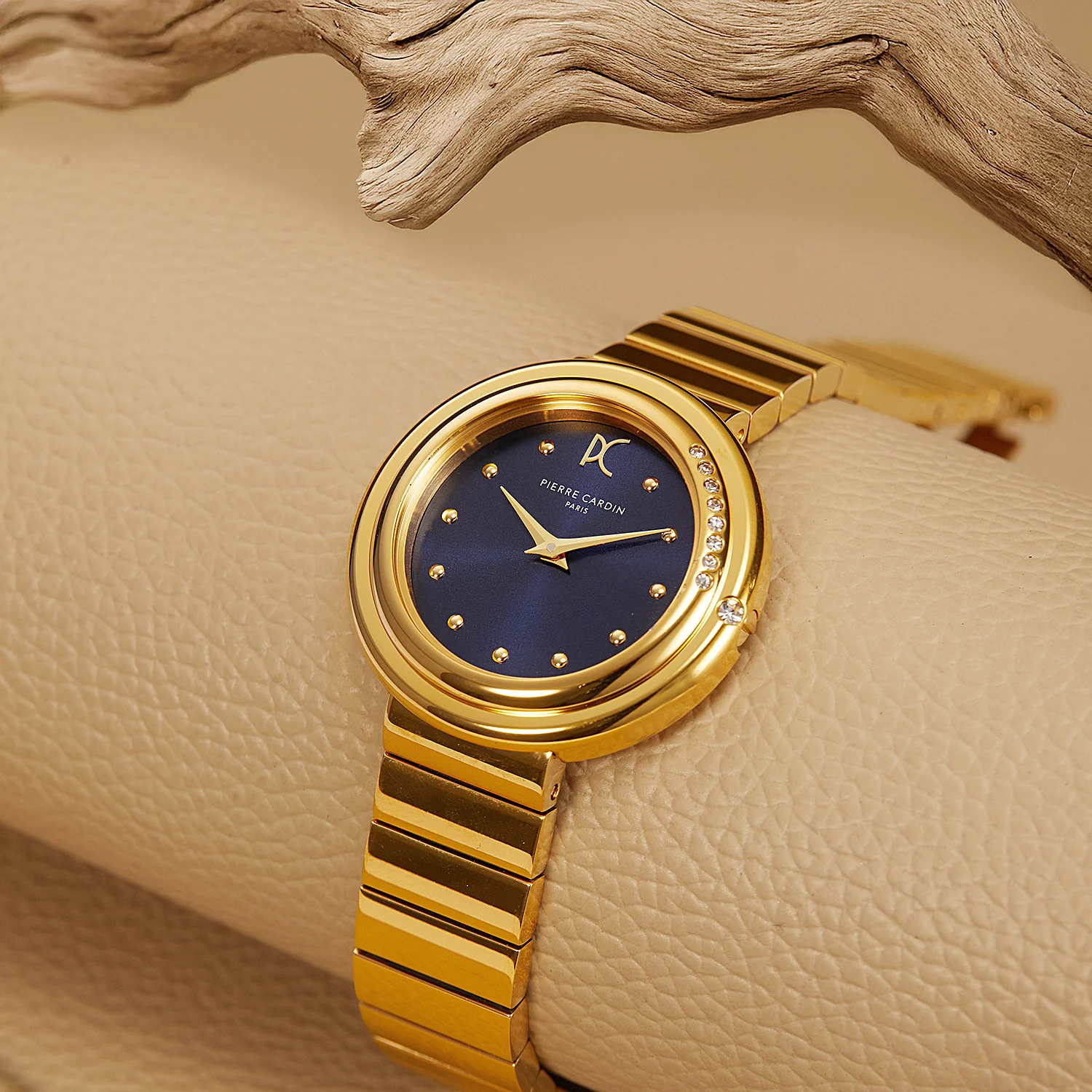 Passy Météore Ladies’ Watch - Gold Case with Blue Dial, Crystal Bezel, and Metal Link Strap - Image 5
