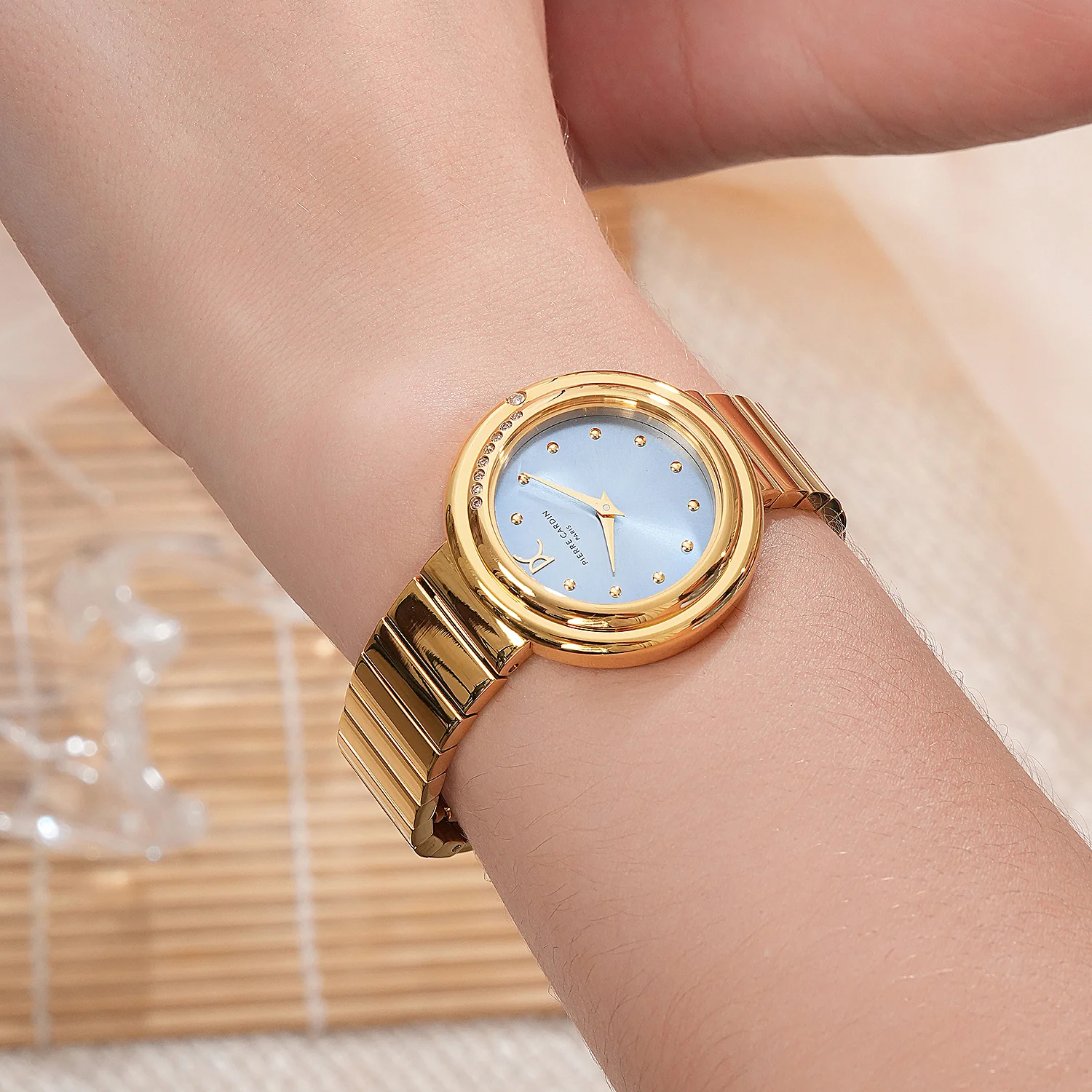Passy Météore Ladies’ Watch - Gold Case with Clear Sky Dial, Crystal Bezel, and Metal Link Strap - Image 8