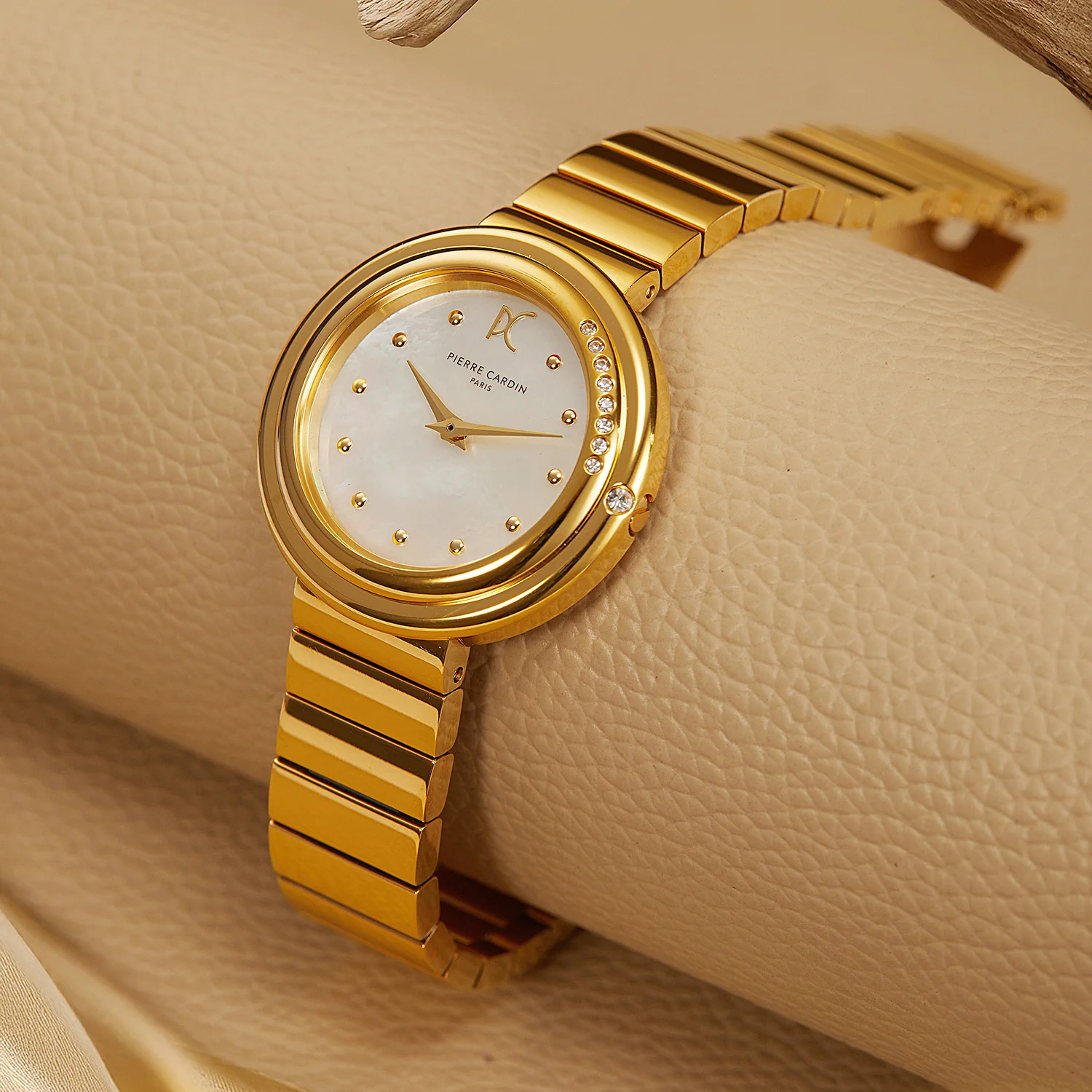 Passy Météore Ladies’ Watch - Gold Case with White Mother of Pearl Look Dial, Crystal Bezel, and Metal Link Strap - Image 6