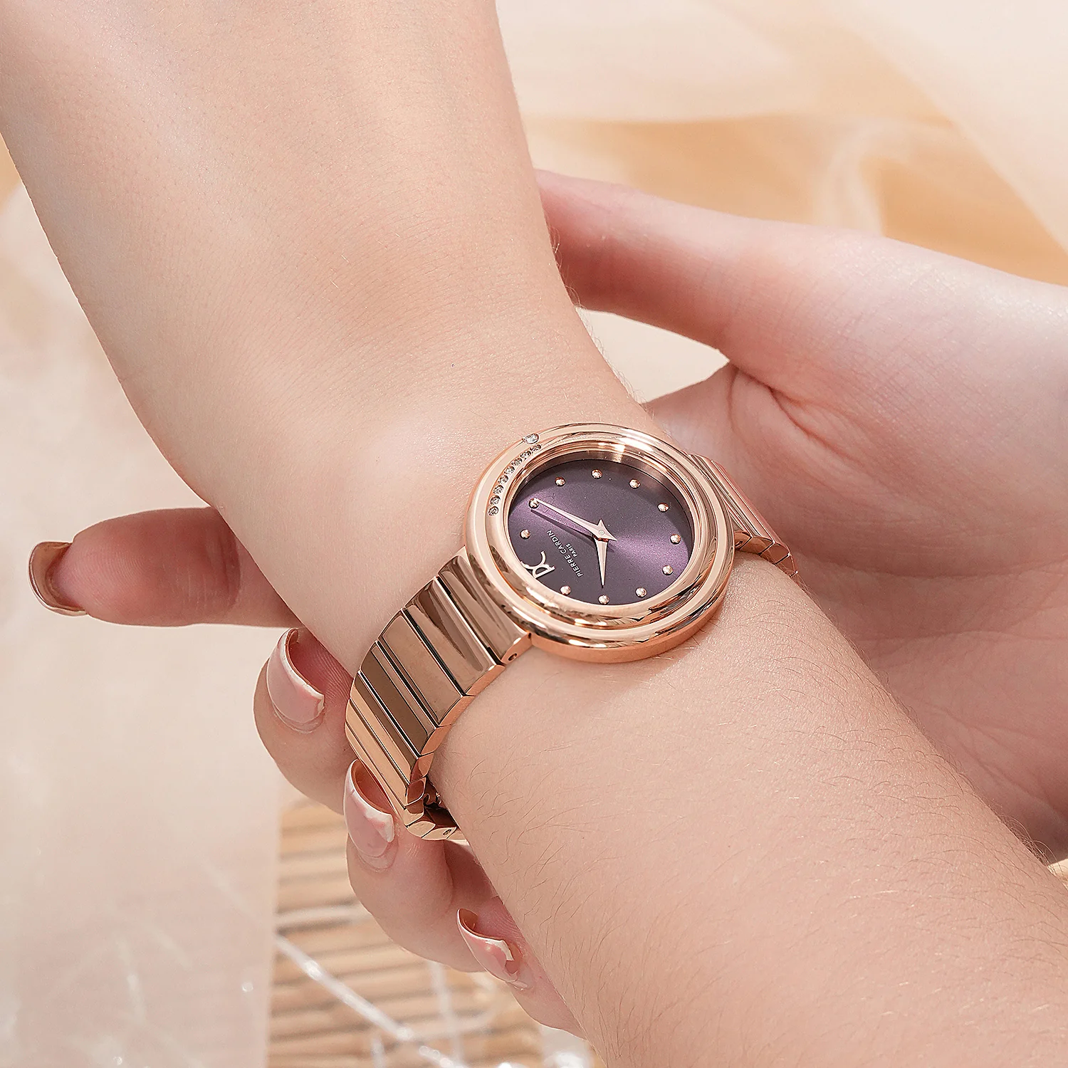 Passy Météore Ladies’ Watch - Rose Gold Case with Plum Dial, Crystal Bezel, and Metal Link Strap - Image 8