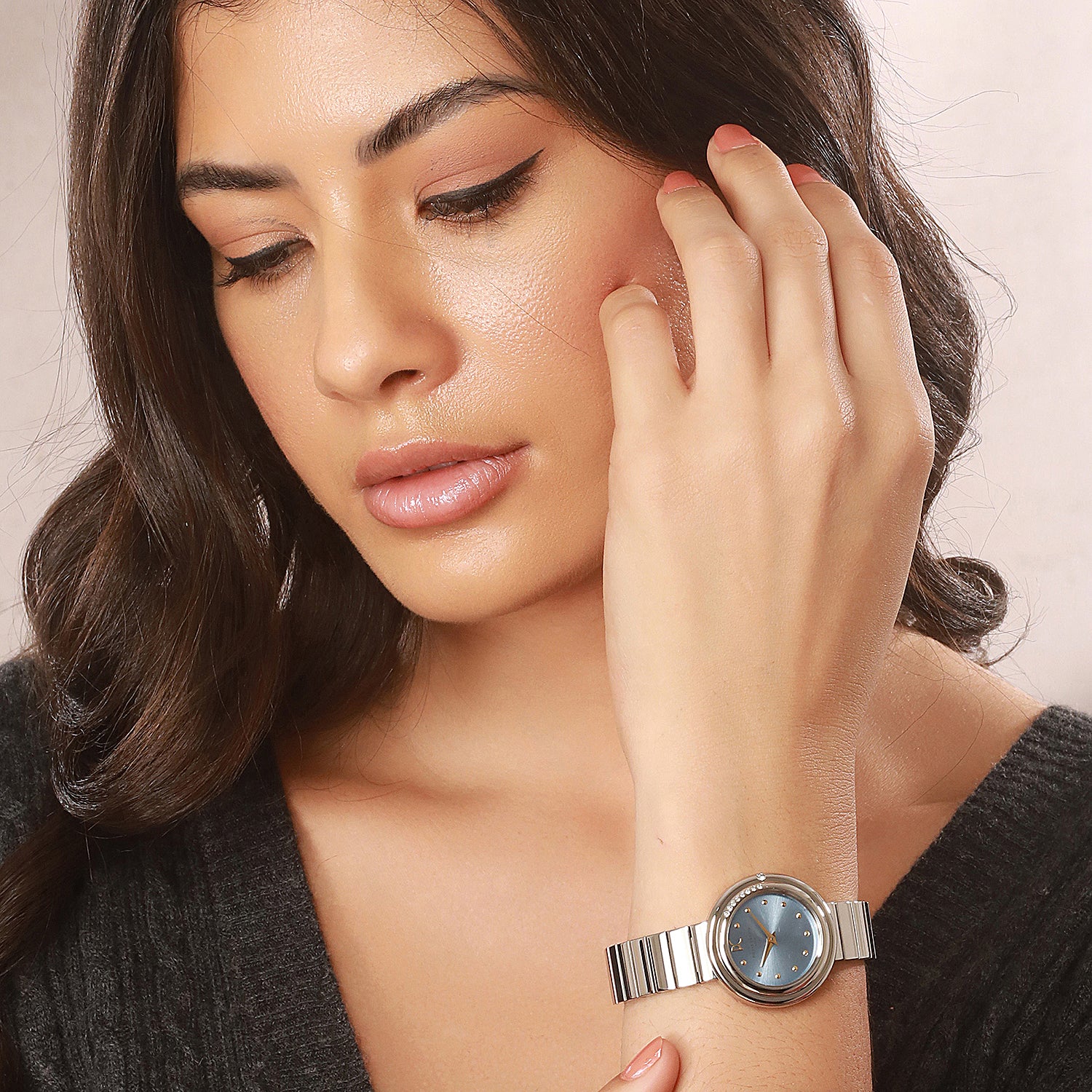 Passy Météore Ladies’ Watch - Silver Case with Clear Sky Dial, Crystal Bezel, and Metal Link Strap - Image 8