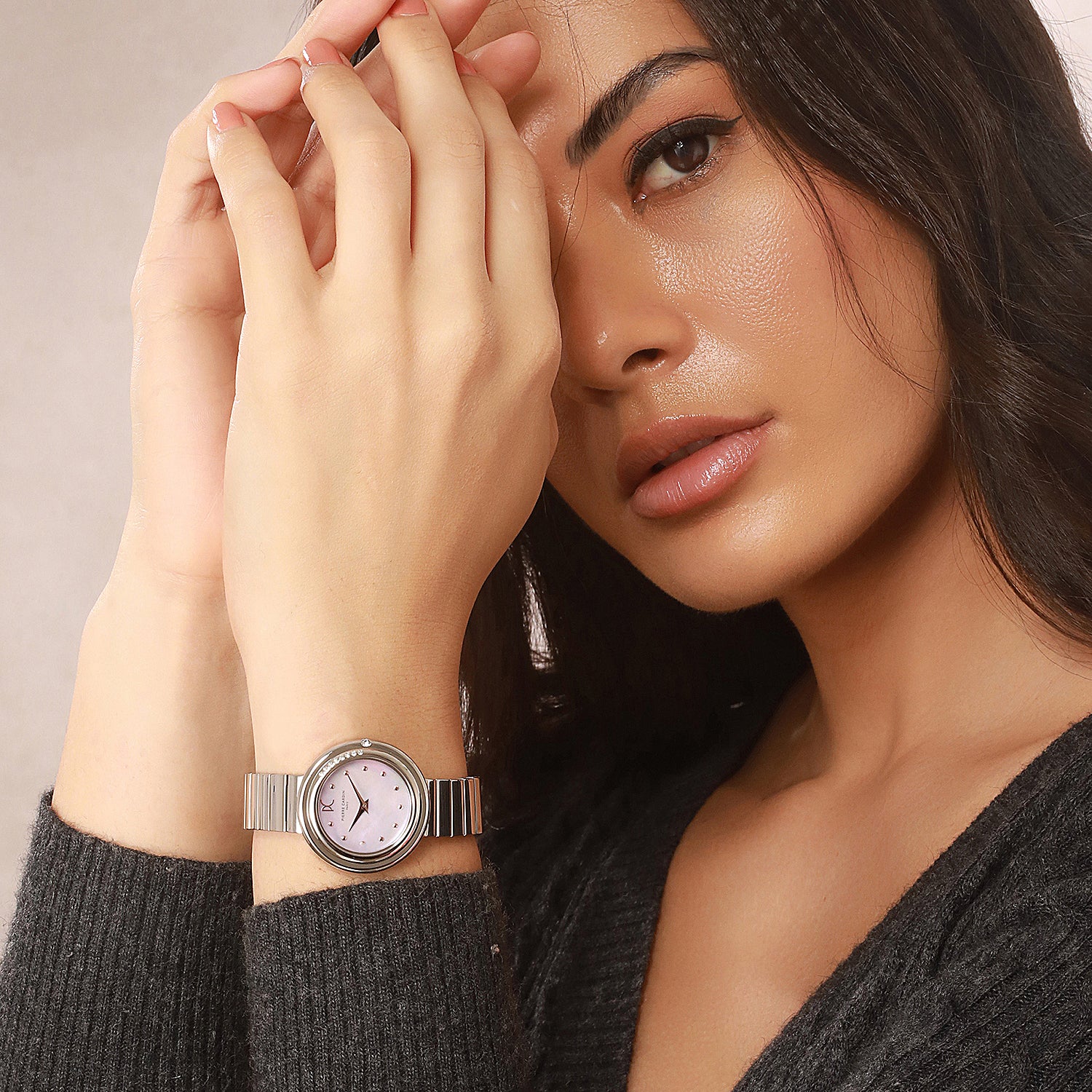 Passy Météore Ladies’ Watch - Silver Case with Pink Mother of Pearl Look Dial, Crystal Bezel, and Metal Link Strap - Image 4