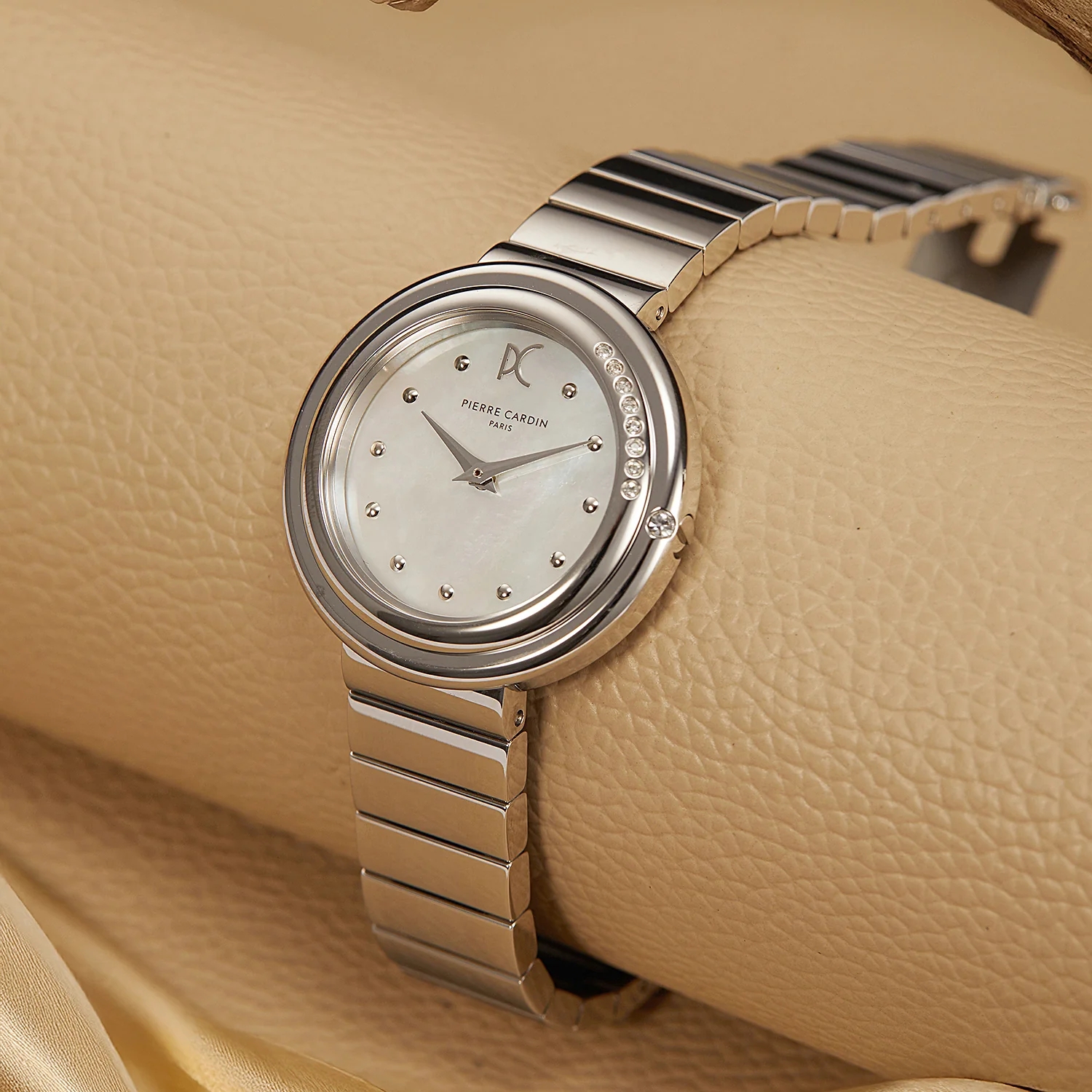 Passy Météore Ladies’ Watch - Silver Case with White Mother of Pearl Look Dial, Crystal Bezel, and Metal Link Strap - Image 5