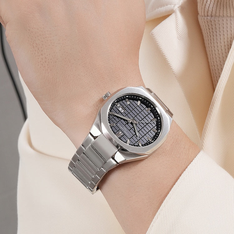 Maison 8 Checkers Men’s 42mm Stainless Steel Watch - Black Checkered Dial with Metal Strap - Image 7