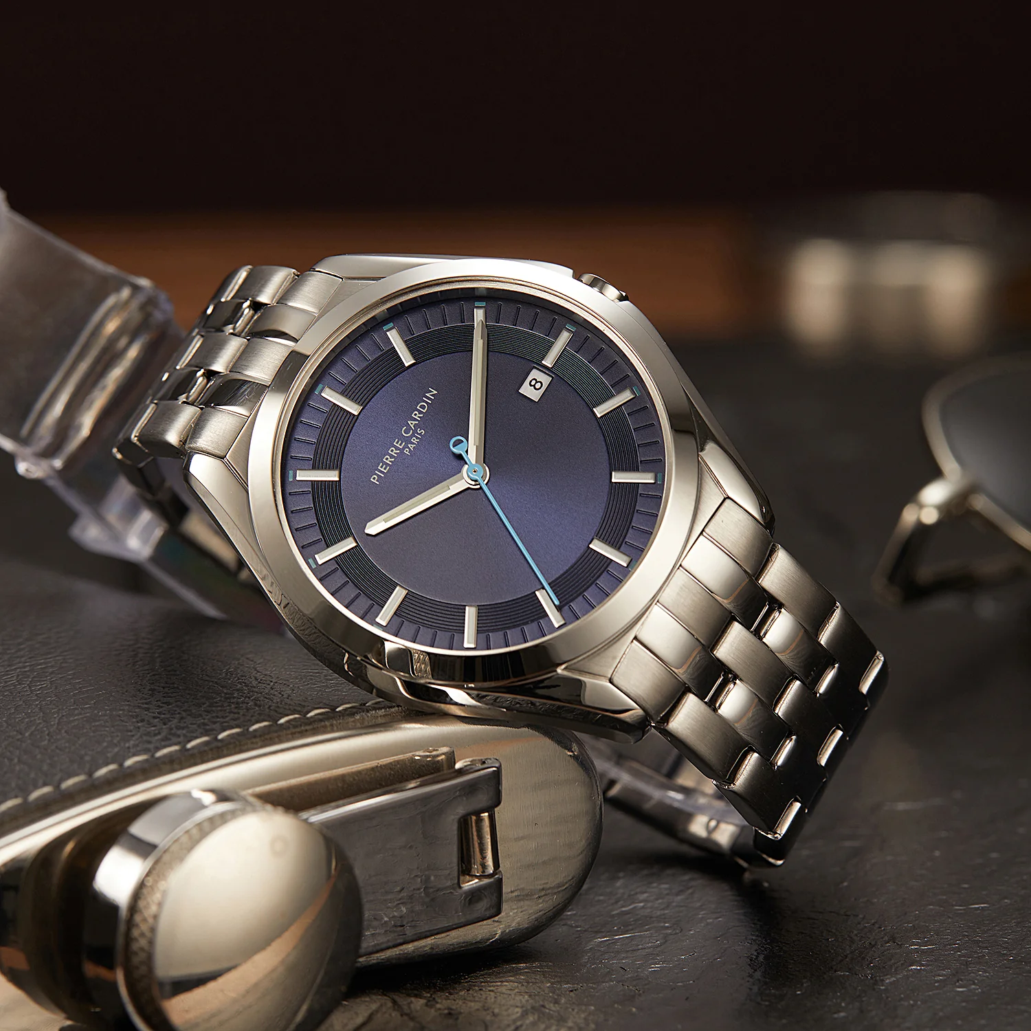 Vaugirard Aréne Men’s 42mm Classic Watch - Silver Case, Blue Dial with Silver Metal Strap - Image 6