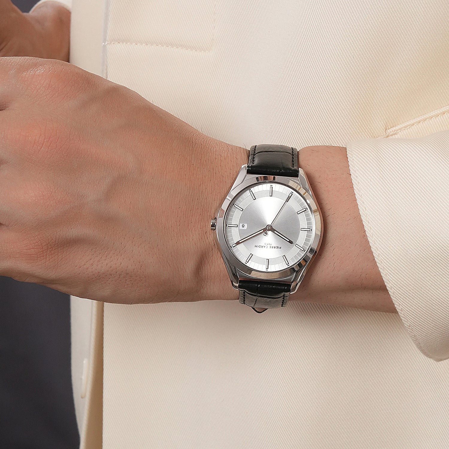 Vaugirard Aréne Men’s 42mm Classic Watch - Silver Case, Silver Dial with Black Leather Strap - Image 7