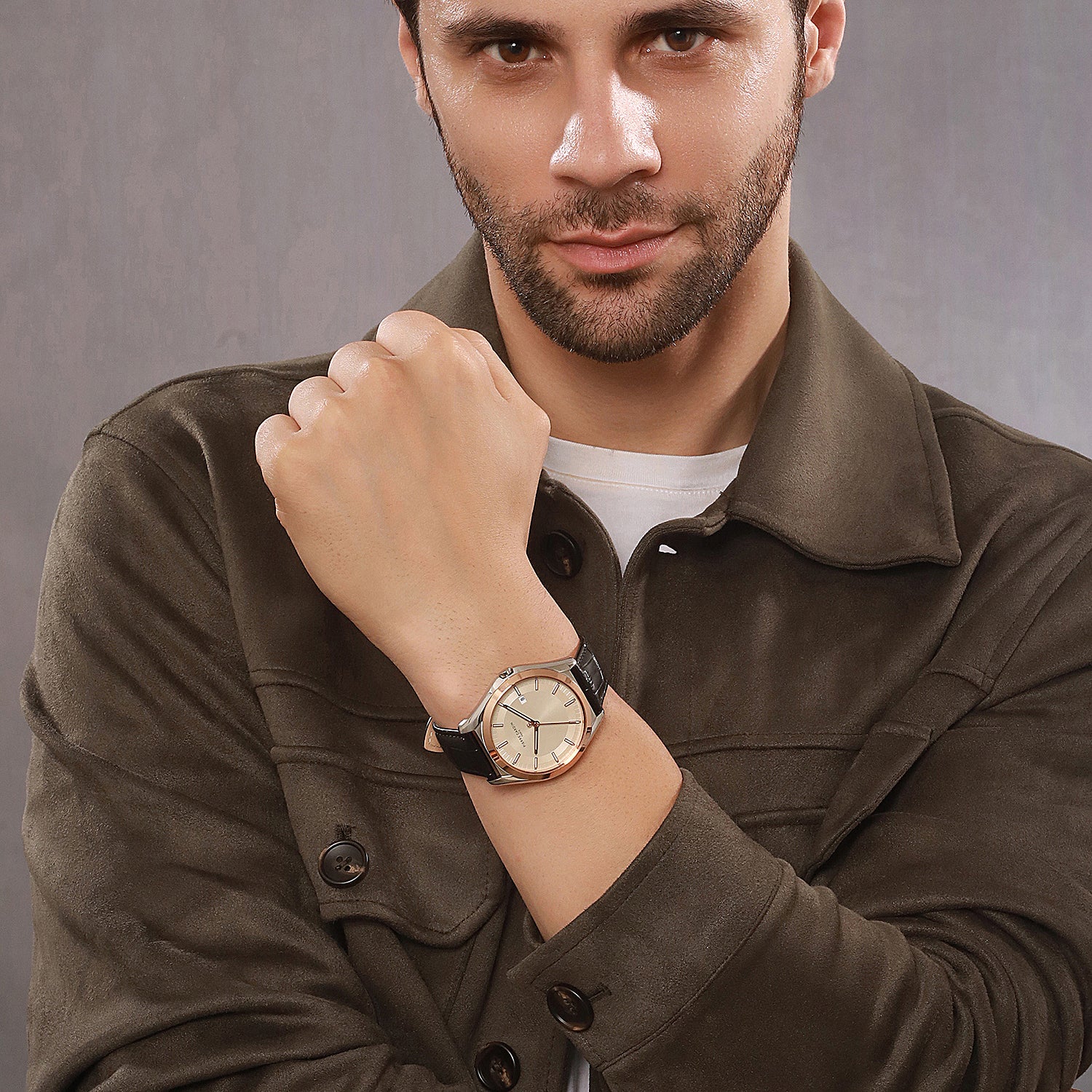 Vaugirard Aréne Men’s 42mm Classic Watch - Two-Tone Rose Gold & Silver Case, Salmon Dial with Black Leather Strap - Image 8